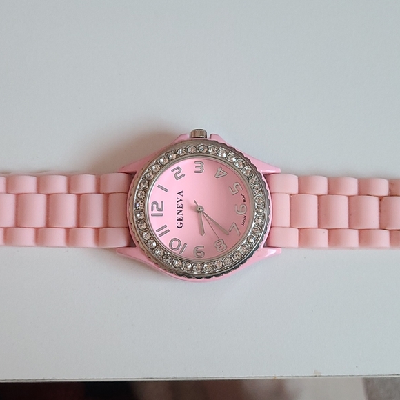 Pink Geneva silicon watch